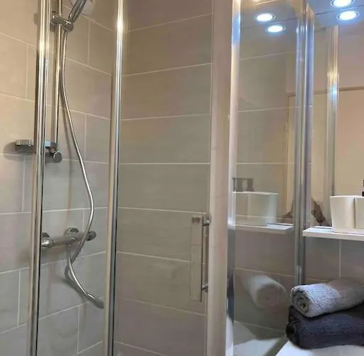 Apartment Au Coeur De Chatelguyon Chatel-Guyon