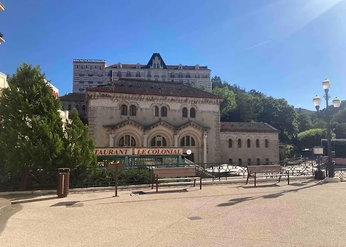 Au Coeur De Chatelguyon Apartment