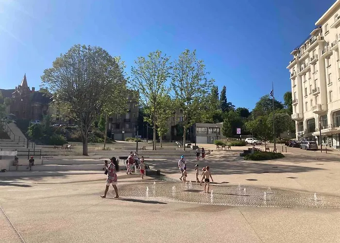 Apartment Au Coeur De Chatelguyon *