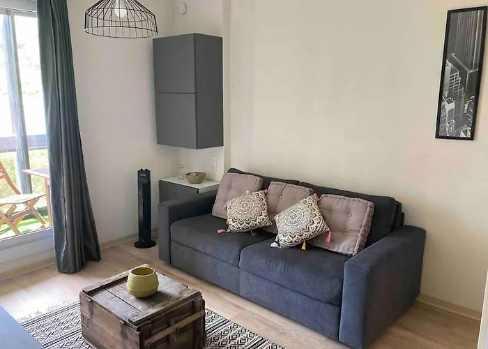 Au Coeur De Chatelguyon Apartment